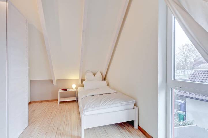 Tolles Ferienhaus mit Garten, Terrasse, 500m zum Strand, gratis WLAN, Parkplatz in Zingst, Fischland - Darß - Zingst