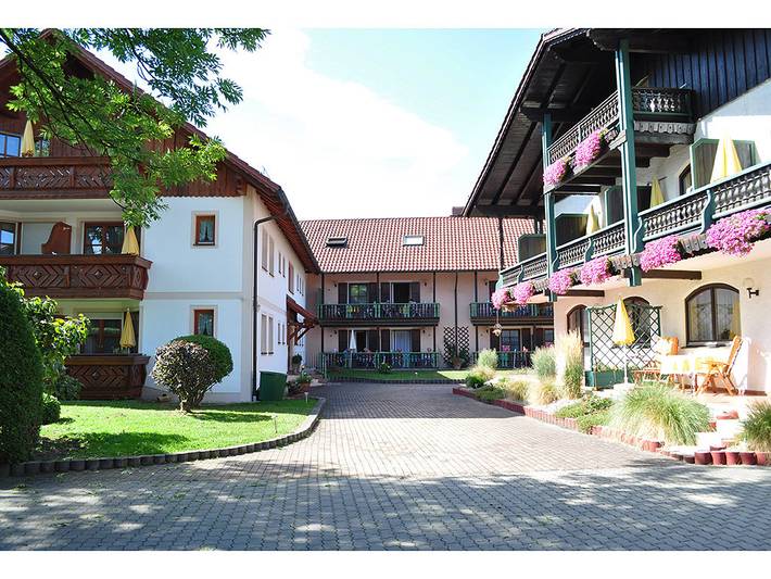 Pension für 2 Personen, mit Balkon und Balkon/Terrasse sowie Terrasse und Garten in Bad Birnbach
