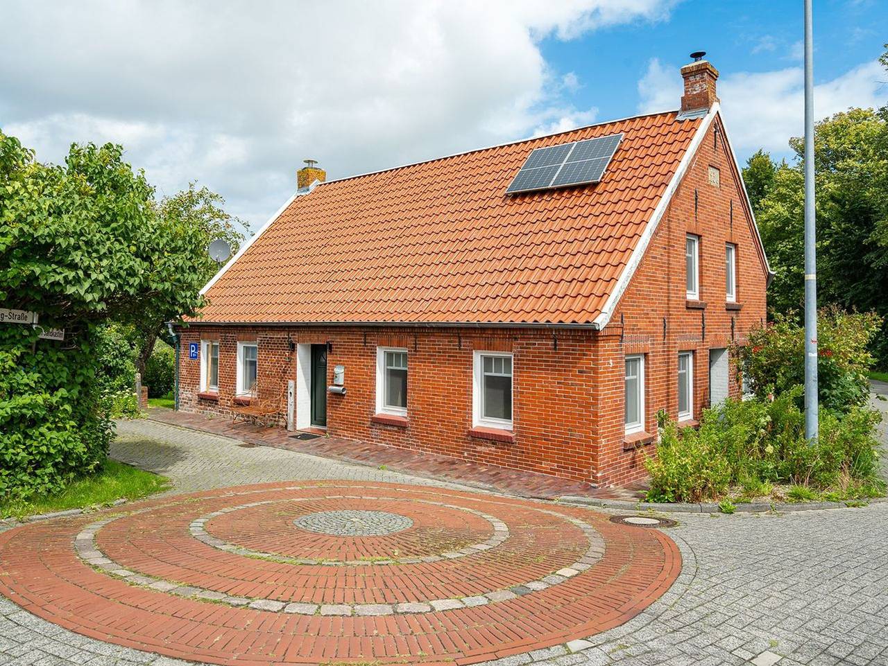 Sandkasten - Historisches 100qm Haus für 4-6 Pers. + Hund mit Kamin, Sauna und großem Garten in Upleward, Krummhörn