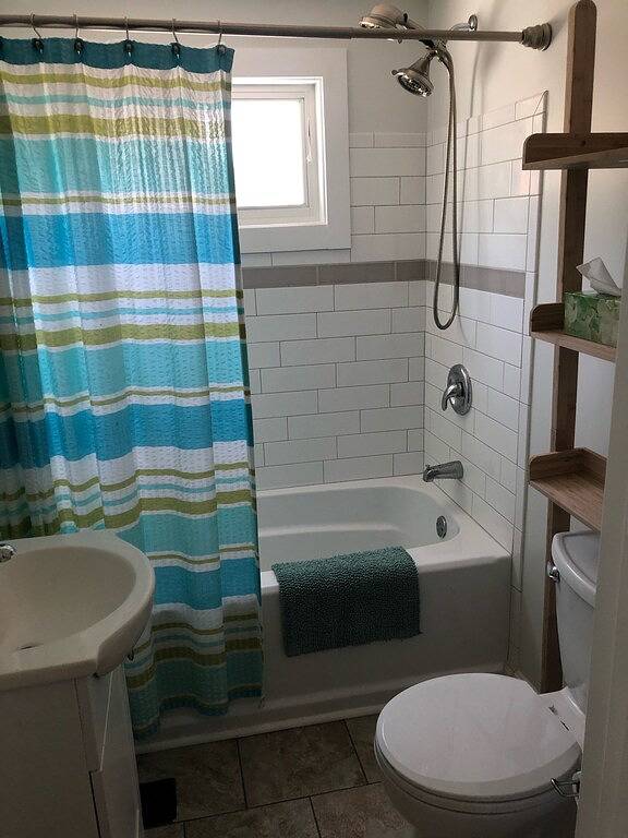 Super sauberes, helles, gut ausgestattetes Cottage - neu zum Vermietungsmarkt! in Cape Neddick, York County