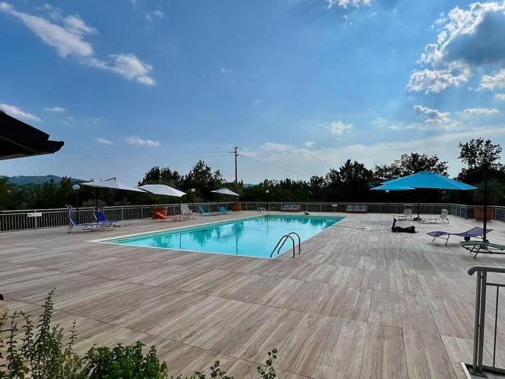 Casa vacanza per 18 persone, con piscina e giardino nonché panorama, con animali domestici a Subiaco