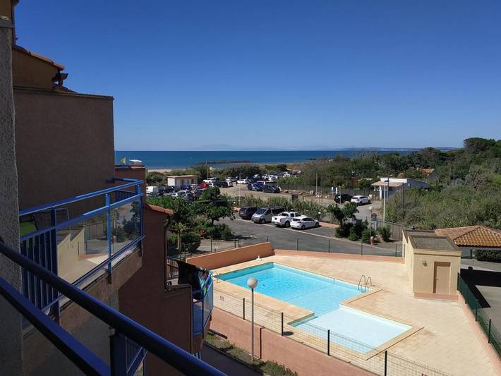 Ferienwohnung für 4 Personen, mit Terrasse und Pool sowie Ausblick