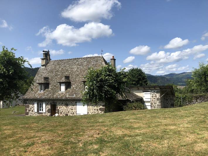 Gîte pour 8 personnes, avec Terrasse et Jardin