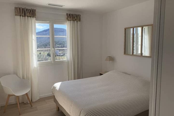 Location de vacances pour 8 personnes, avec jardin à Saint-André-de-Cruzières - 4