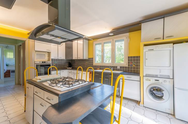 Maison chaleureuse à Saints avec jardin et terrasse in Saints, Seine-et-Marne