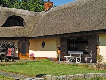 Bungalow für 5 Personen, mit Terrasse und Ausblick sowie Garten und Seeblick, mit Haustier in Sellin