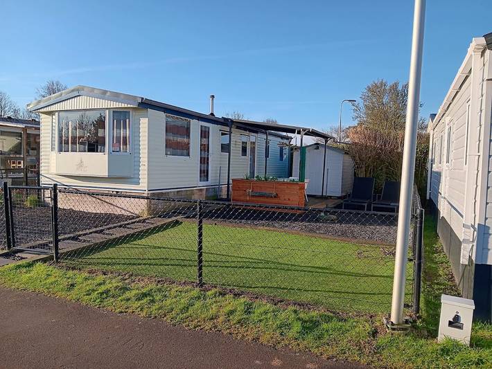 Ferienhaus für 4 Personen, mit Terrasse und Pool sowie Garten, mit Haustier in Noord-Beveland