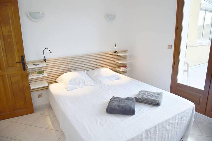 Villa Le Clos des Chênes de 300m2 avec piscine 19 couchages in Calenzana, Région de Calvi