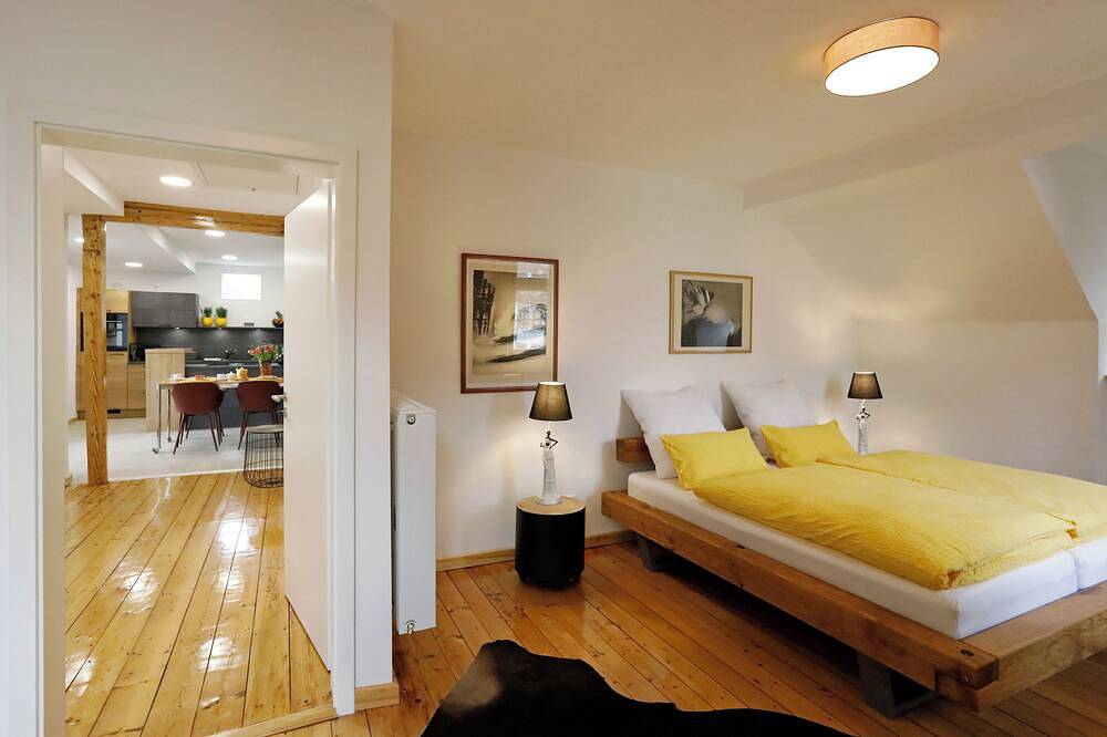 Ganze Wohnung, Palatinazeit- Berlin · Stilvolle Ferienwohnung für bis zu 4 Personen / Pfalz in Freinsheim, Pfälzer Rheinebene