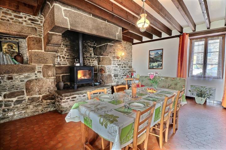 Gîte pour 3 personnes, avec vue et jardin à Bazouges-la-Pérouse - 4