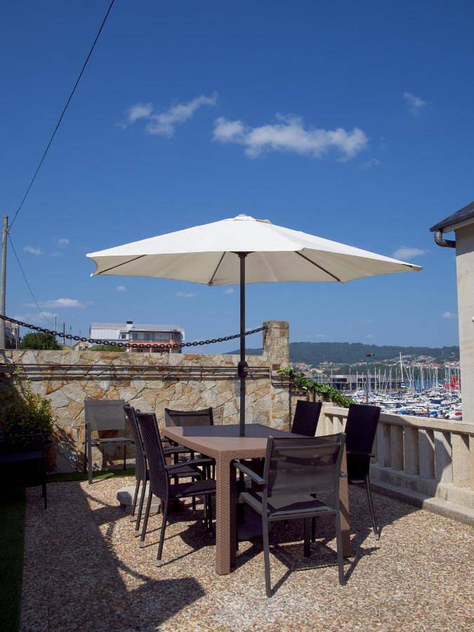 Location de vacances pour 7 personnes, avec Balcon et Terrasse ainsi que Jardin et Vue dans Combarro - 4