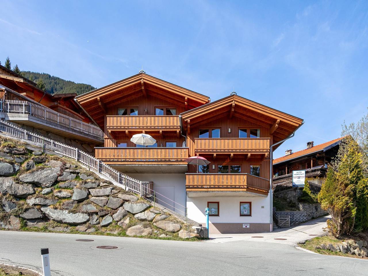 Luxuriöses Chalet mit Blick auf Zillertal in Tuxer Alpen, Hippach