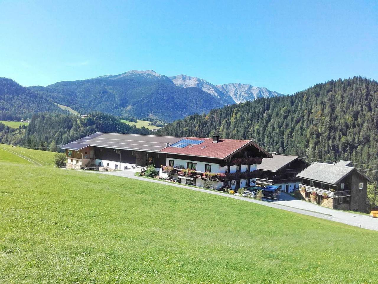 Ganze Ferienwohnung, Bauernhaus Enterhof - Ferienwohnung Enterhof in Steinberg am Rofan, Kaisergebirge