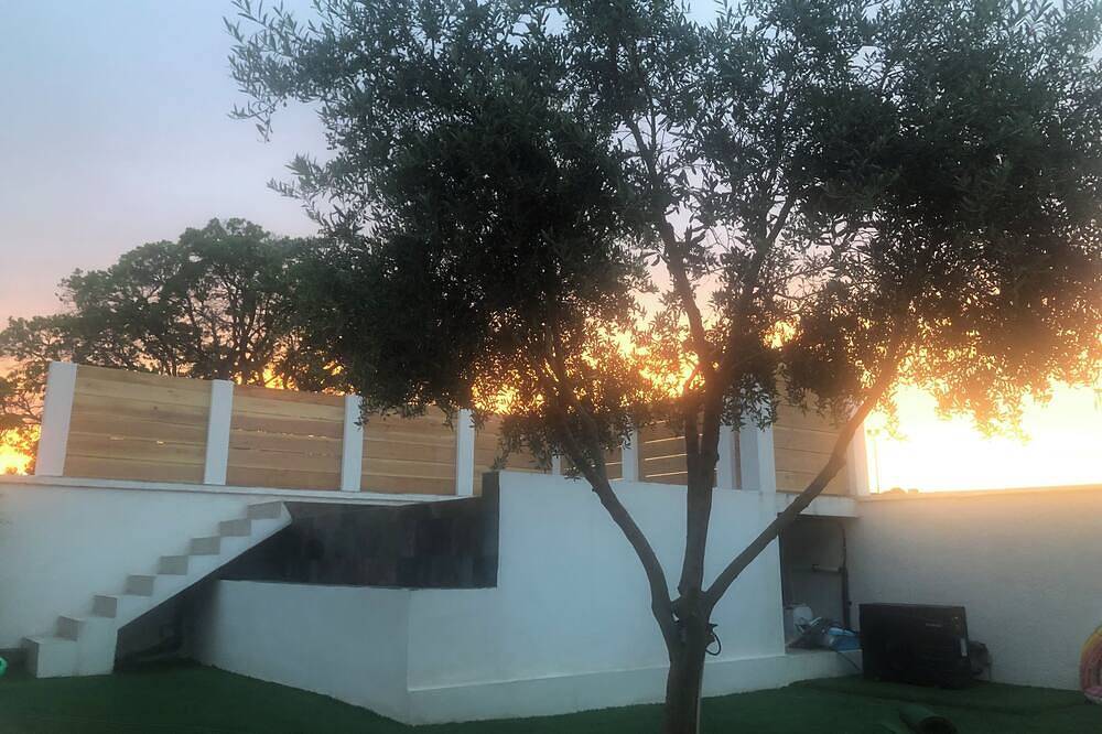 Peace and comfort in Cessenon-sur-Orb, Béziers region