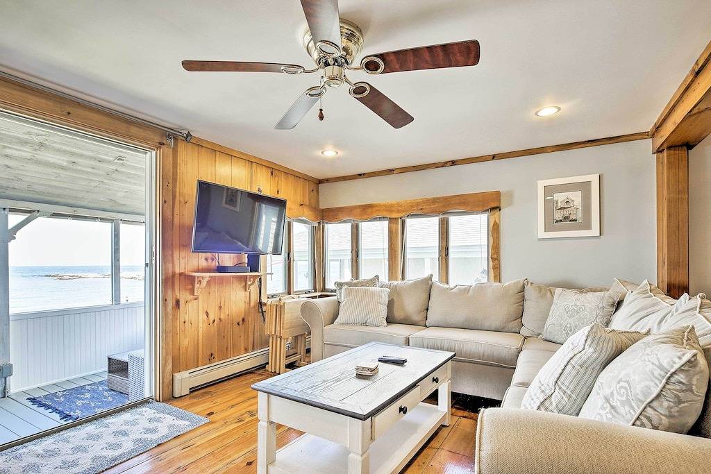 Neu! Oceanfront Marshfield Home mit Veranda und Grill! in Marshfield, Massachusetts