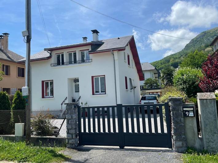 Maison de vacances pour 10 personnes, avec Balcon et Terrasse ainsi que Jardin et Vue à Argelès-Gazost