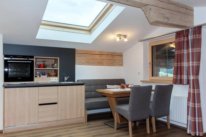 Ganze Ferienwohnung, 2-4 Personenwohnung - Panoramablick in Loferer und Leoganger Steinberge, Sankt Jakob in Haus