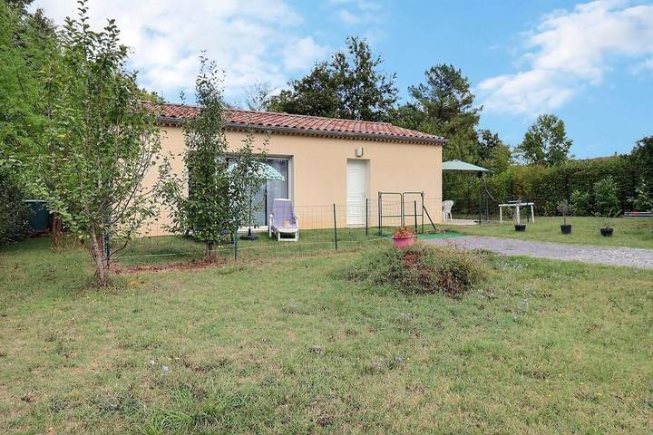 Location de vacances pour 4 personnes, avec terrasse, animaux acceptés à Pradons - 4