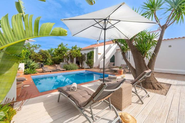 Alojamiento y desayuno para 2 personas, con vistas además de jardín y piscina en Silves - 3