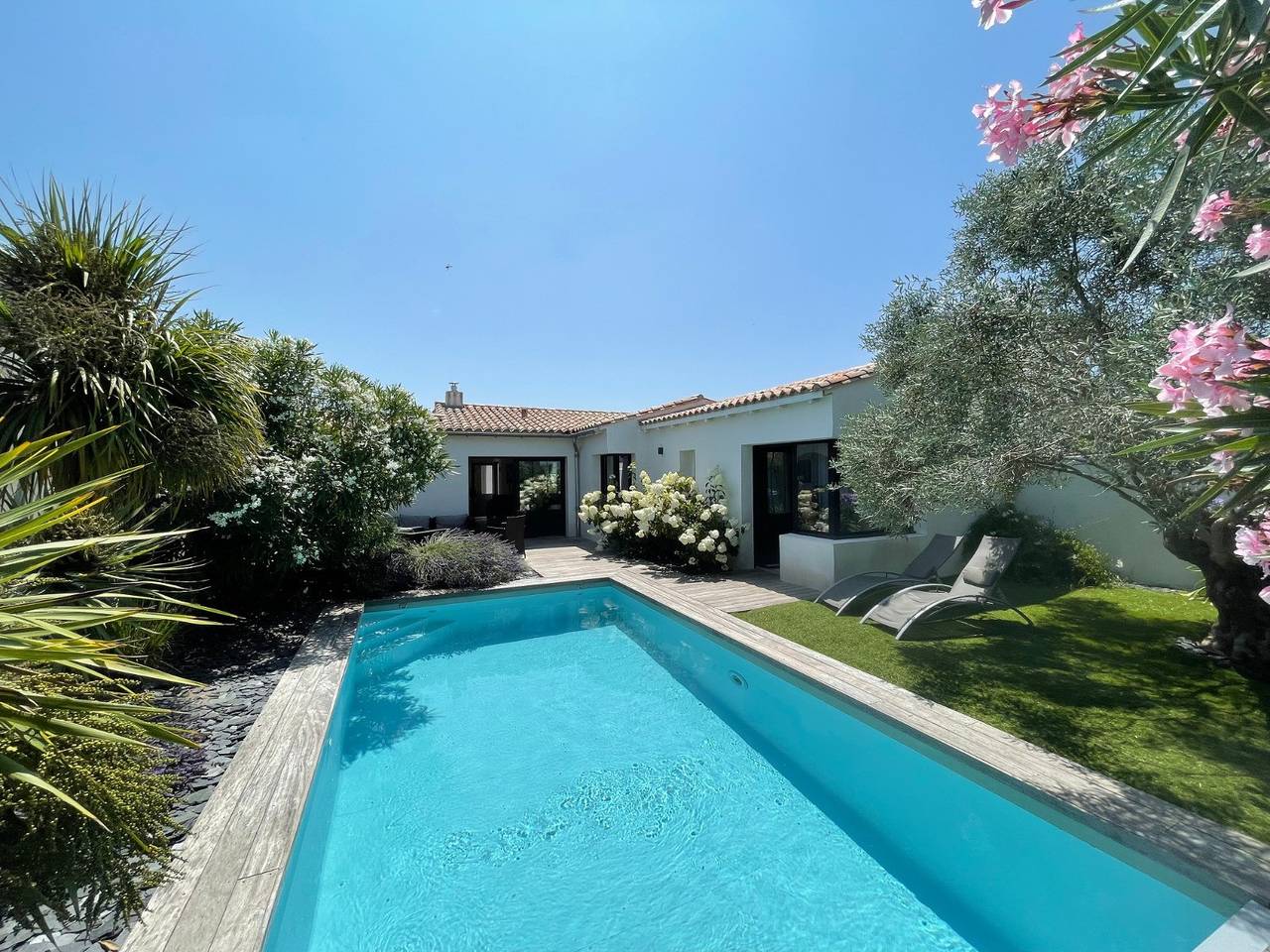 Villa Hollyhocks in Rivedoux-Plage, Ile de Re