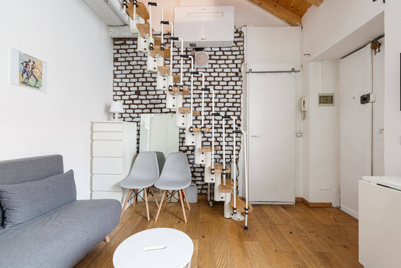 Entire apartment, Studio on 2 levels near Gae Aulenti & Garibaldi! in Milan, Milan Province