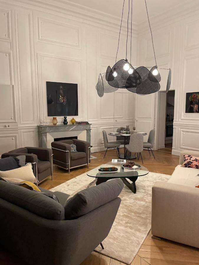 Appartement entier, Appartement Charles Le Brun, Face au Château de Versailles, avec parking privé in Versailles, Yvelines