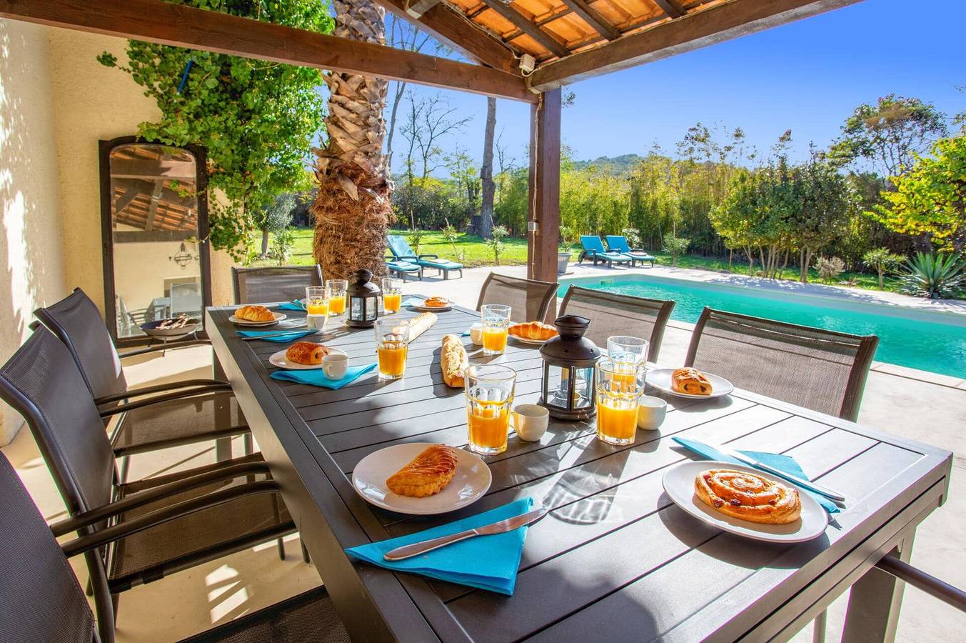 Villa Glycines by Villa Plus in Aumes, Côte d'Améthyste