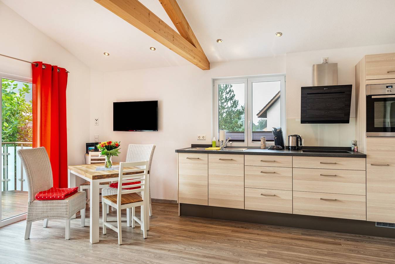 Ferienhaus mit Balkon, Terrasse, privater Terrasse, Gemeinschaftsgarten und Wlan in Salem, Region Bodensee-Oberschwaben