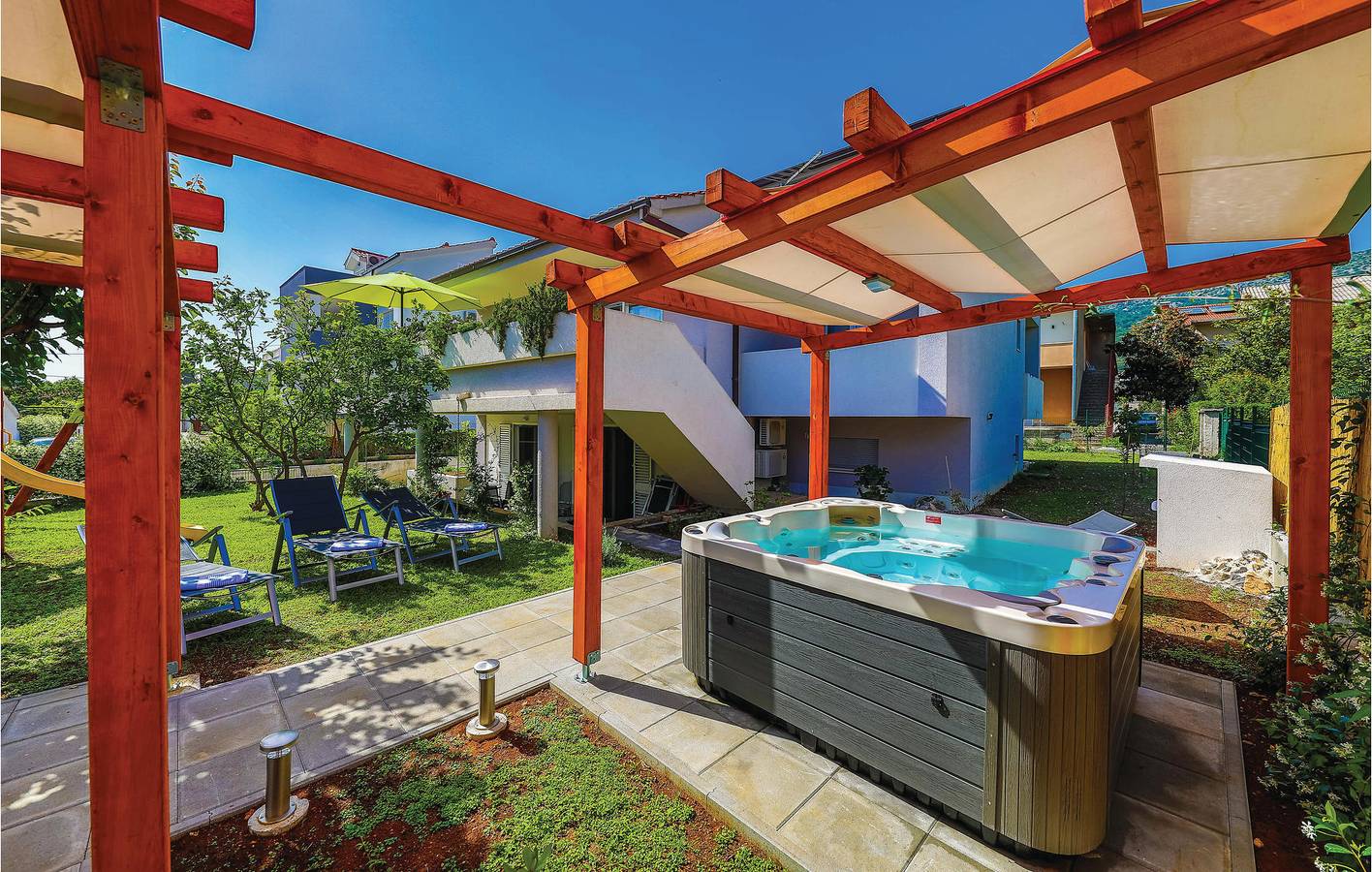 Ganze Ferienwohnung, Ferienwohnung für 6 Personen mit Terrasse in Kastel Kambelovac, Kaštela