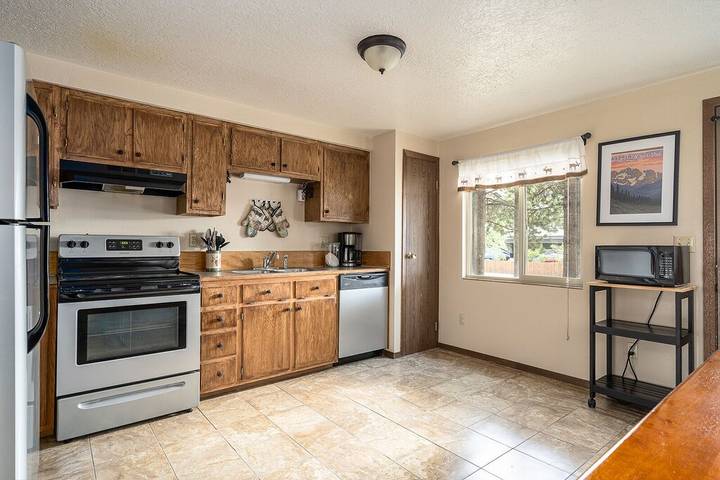 Vacation rental for 8 people, with balcony in West Yellowstone