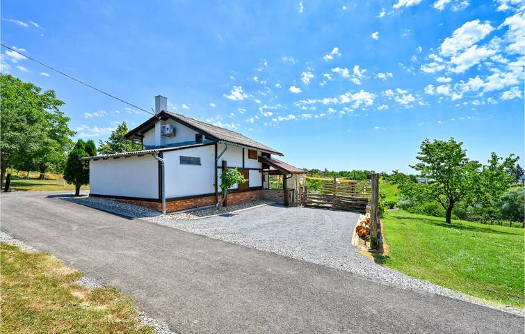 Gemütliche Ferienwohnung mit 2 Schlafzimmern, Pool und Terrasse in der Nähe von Popovača in Sisak-Moslavina