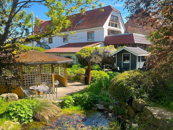 Ferienwohnung für 10 Personen, mit Balkon und Garten sowie Pool und Sauna in Seelitz
