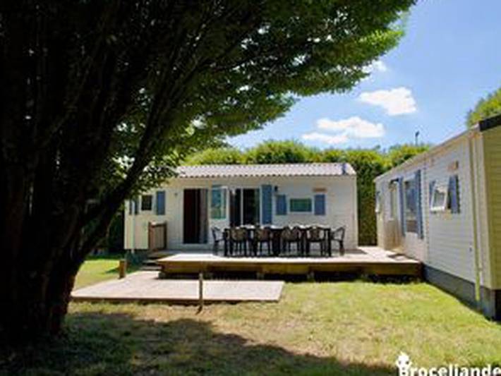 Mobil home pour 10 personnes à Carentoir