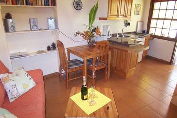 Ferienwohnung für 2 Personen, mit Garten und Terrasse sowie Pool in Tazacorte