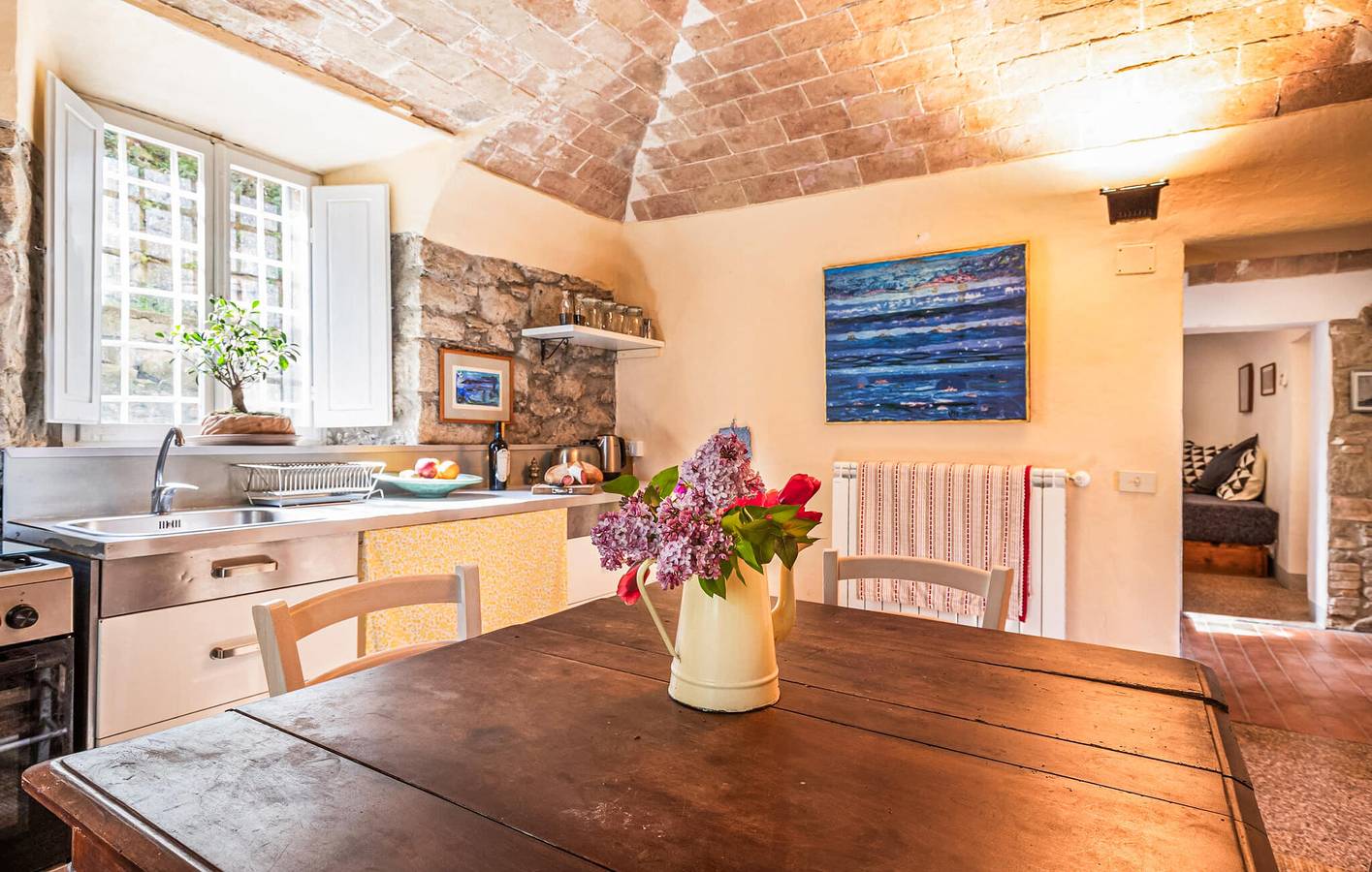 Ganze Ferienwohnung, Gemütliche 1-Zimmer-Wohnung mit WLAN und Terrasse in der Nähe des Stadtzentrums von Montecatini in Montecatini Val di Cecina, Pisa Provinz