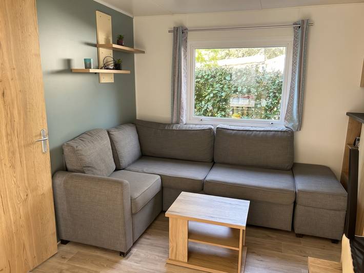 Bungalow pour 6 personnes, avec piscine ainsi que terrasse et jardin - 1
