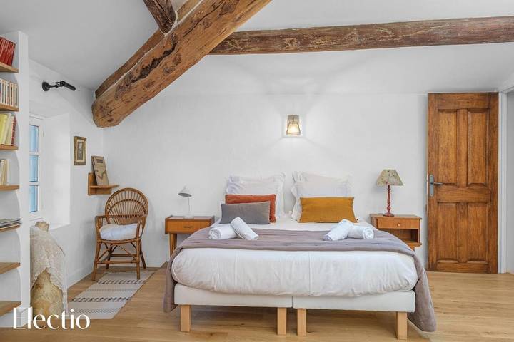 Location de vacances pour 6 personnes, avec terrasse à Vaugines