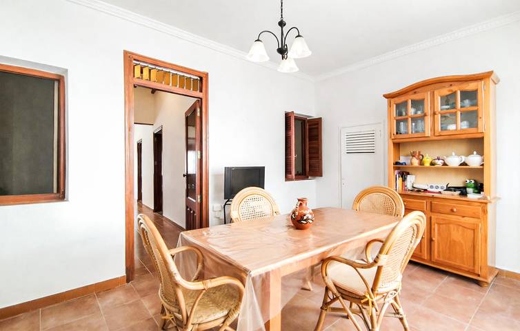 Acogedor apartamento de 1 dormitorio con terraza, a 1,5 km de la Platja de Terranova in Oliva, Costa de Valencia