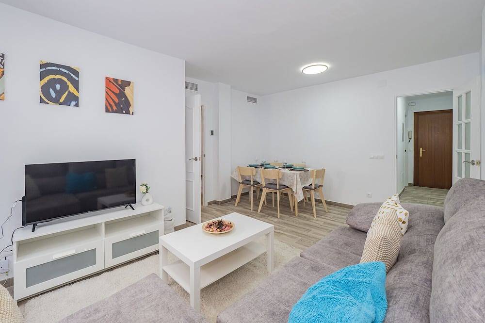 Entire apartment, Cubo's Apartment El Haymar Center / urban / air conditioning / free wifi in Alhaurín el Grande, Málaga Province