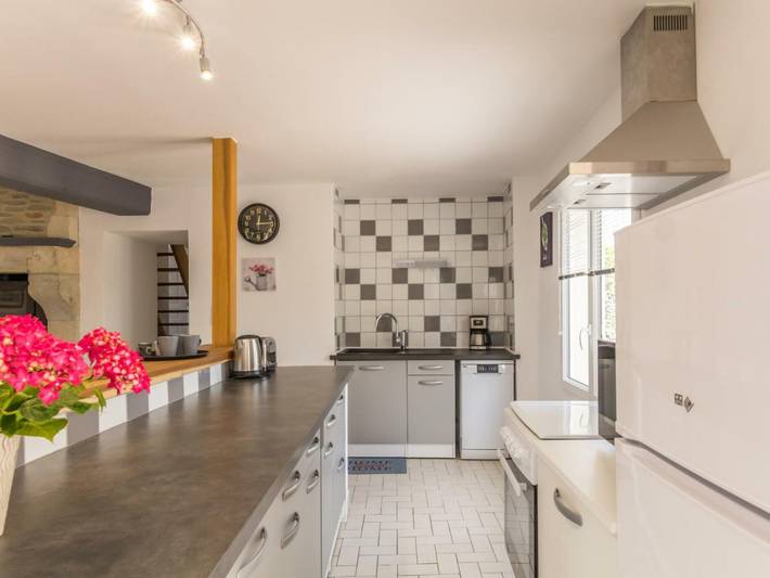 Gîte pour 5 personnes, avec jardin, animaux acceptés à Montaigu-la-Brisette - 2