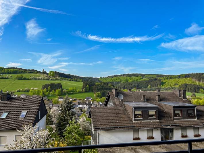 Ferienhaus für 4 Personen, mit Terrasse und Seeblick in Niedersfeld - 2