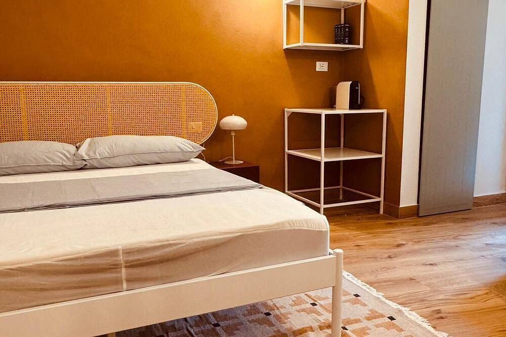 Appartamento intero, Piazza del Borgo 2 (only room)   Inborgo in Acquasparta, Perugia e dintorni