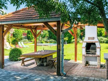 Ferienhaus für 10 Personen in Abrahamhegy, Veszprém und Umgebung, Bild 2