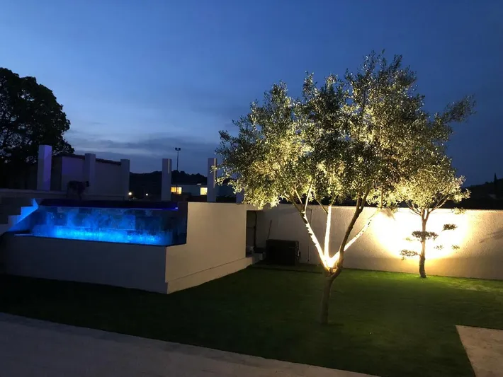 Apartamento de vacaciones para 8 personas, con jardín además de piscina y vistas - 1