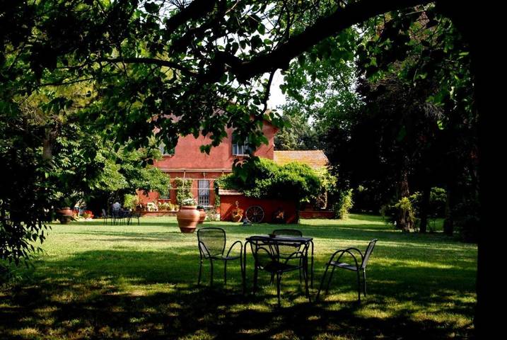 Agriturismo per 6 persone, con Terrazza e Giardino nonché Piscina e Panorama in 