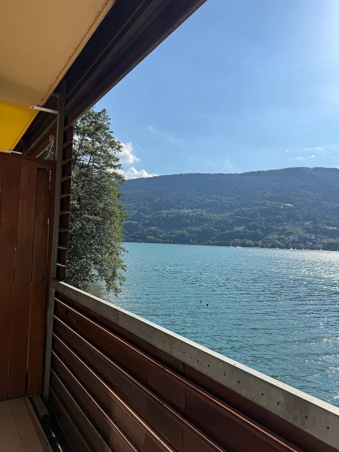 Appartement 'Valsugana D’incanto' met Uitzicht op Meer, Privéterras en Gedeelde Tuin, foto 8
