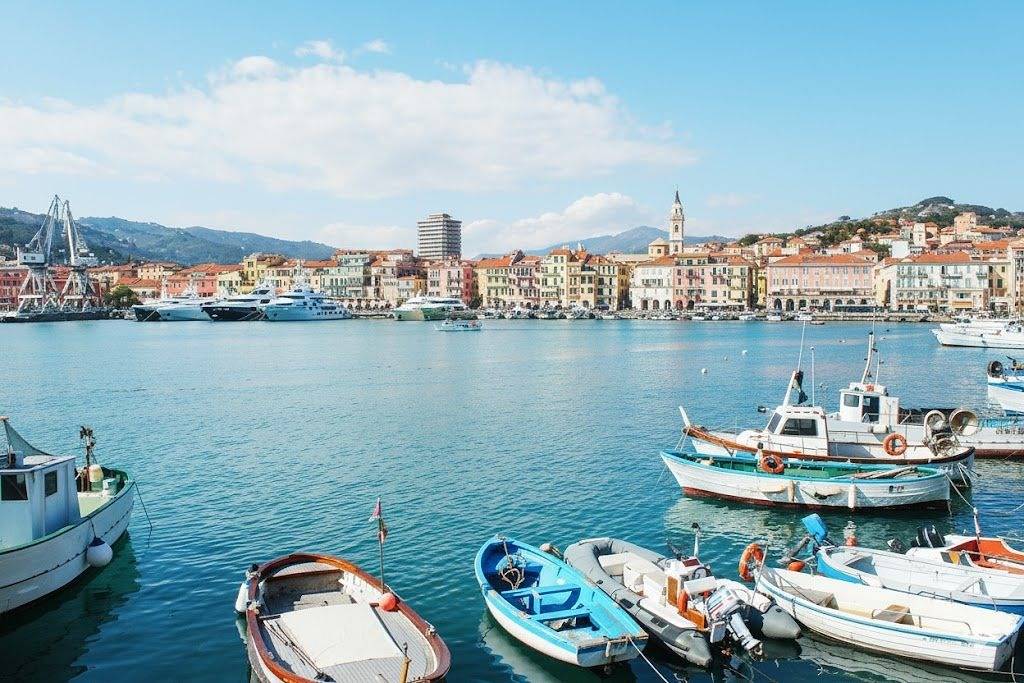 Ganze Wohnung, Brandneue Wohnung im Stadtzentrum mit Klima | Ap46 in Oneglia, Imperia