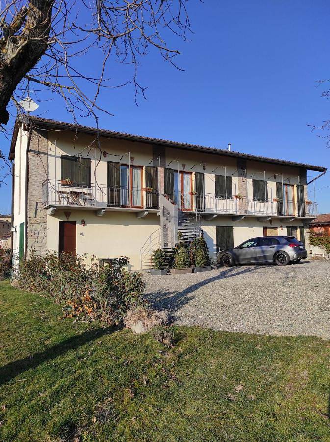 B&b per 4 persone, con Balcone e Terrazza nonché Idromassaggio e Giardino in Oltrepò Pavese