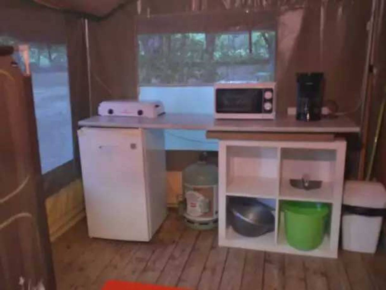 Camping 3 étoiles - Piscine  - eebbcb in Saint-Saturnin-lès-Apt, Parc naturel régional du Luberon
