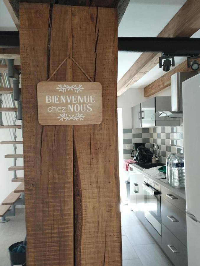 Location de vacances pour 6 personnes, avec terrasse dans Valence-en-Poitou - 3